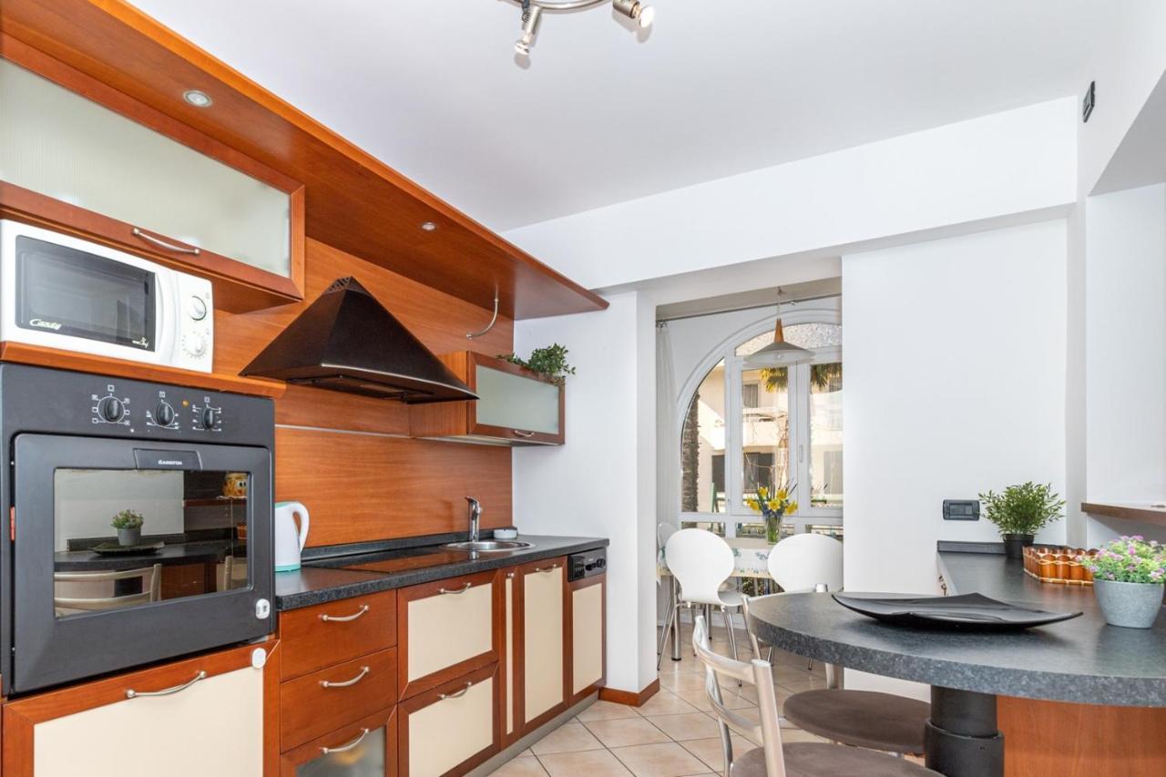 Apartments Ada Near The Sea Πόρετς Εξωτερικό φωτογραφία