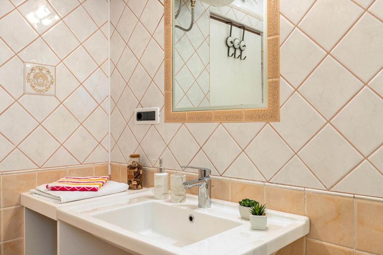 Apartments Ada Near The Sea Πόρετς Εξωτερικό φωτογραφία